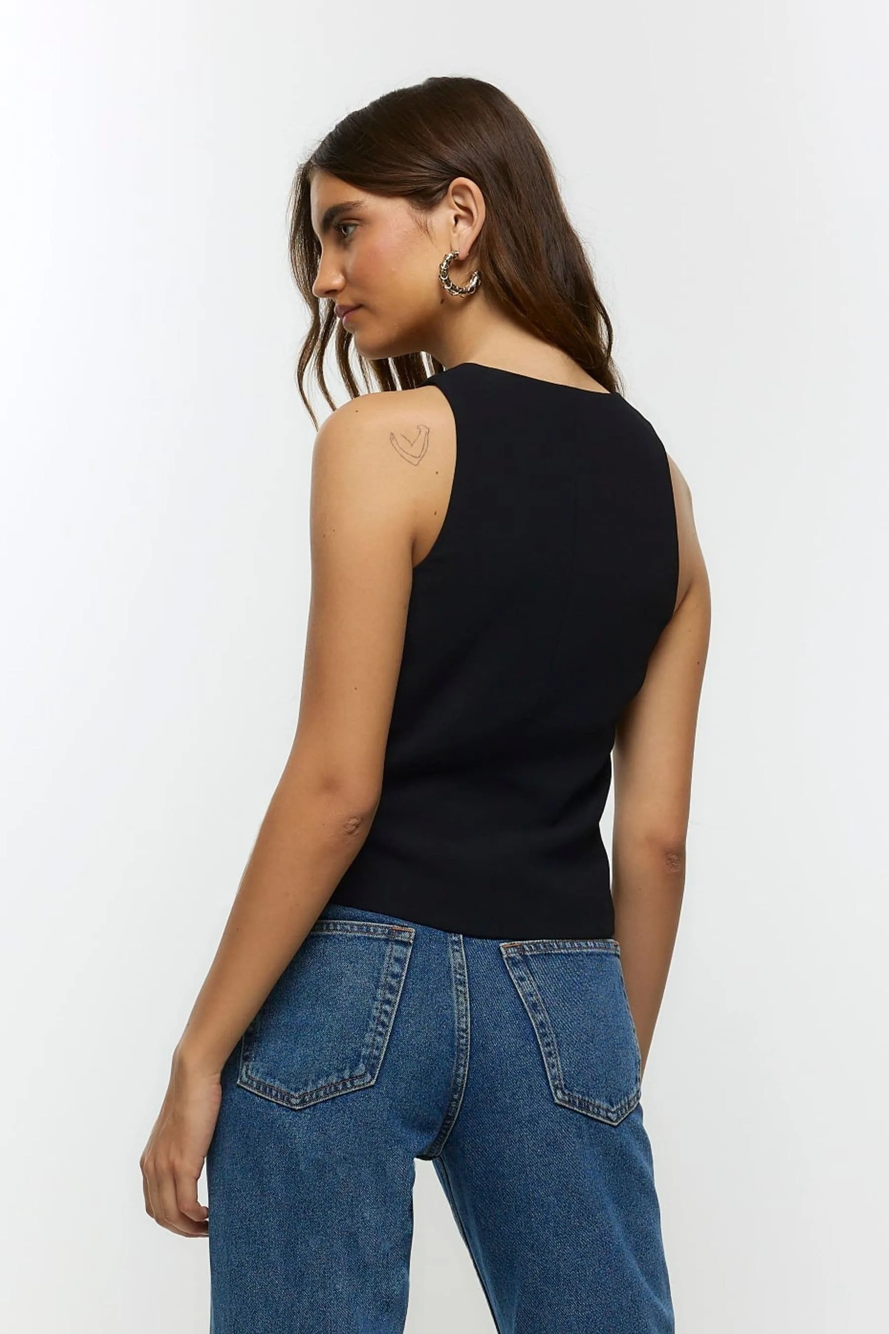 Gilet River Island con bottoni sul davanti