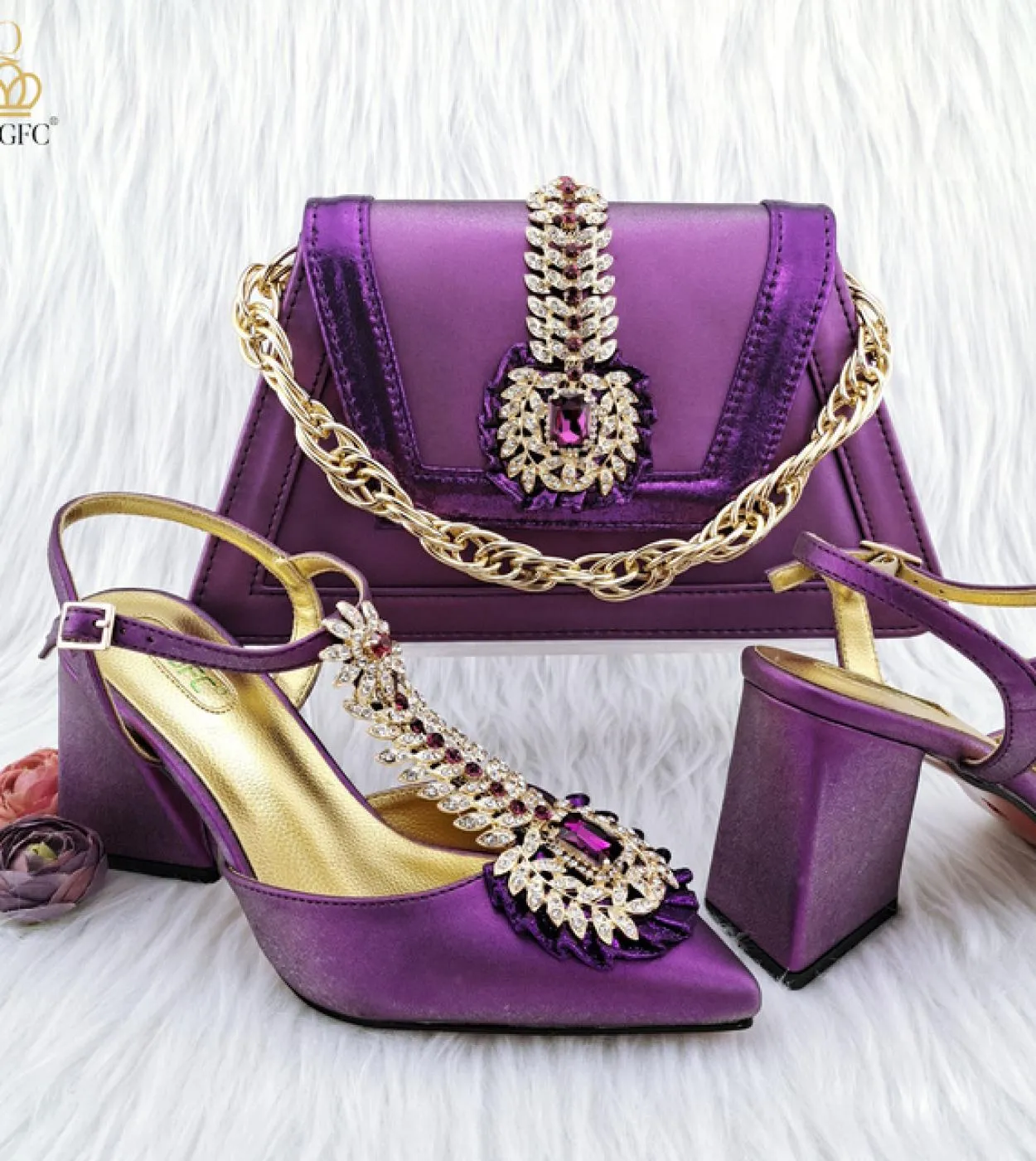 Qsgfc 2023 New Design Ladies Fashion Ol Commuter Borsa con diamanti lucidi decorati con tacchi alti Scarpe per la festa nuziale