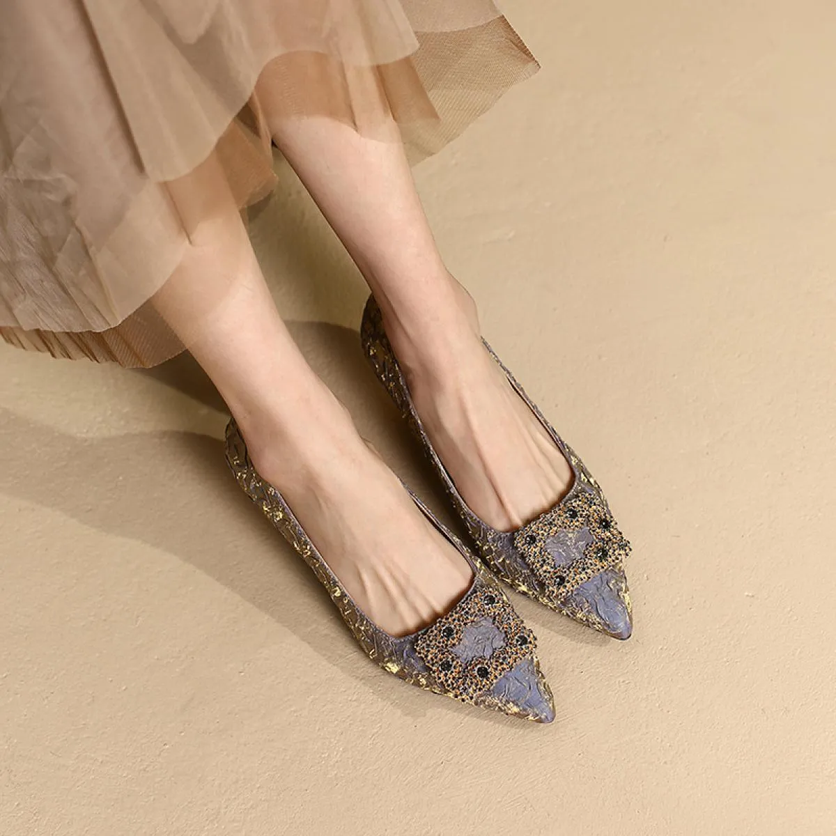 Tacchi alti da donna primavera autunno catena di perle scarpe decorative con tacco sottile a punta temperamento tacchi alti vers